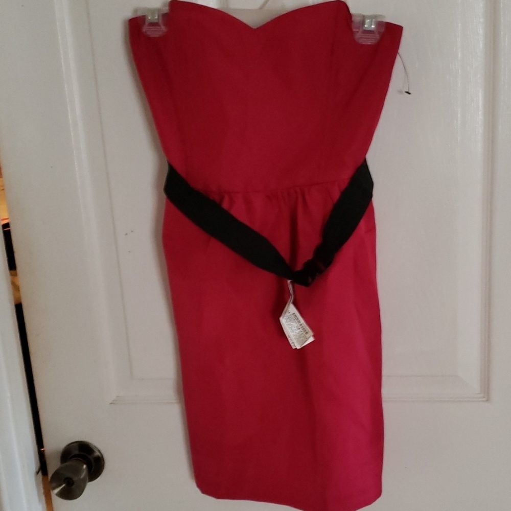 Lara TRF dress med